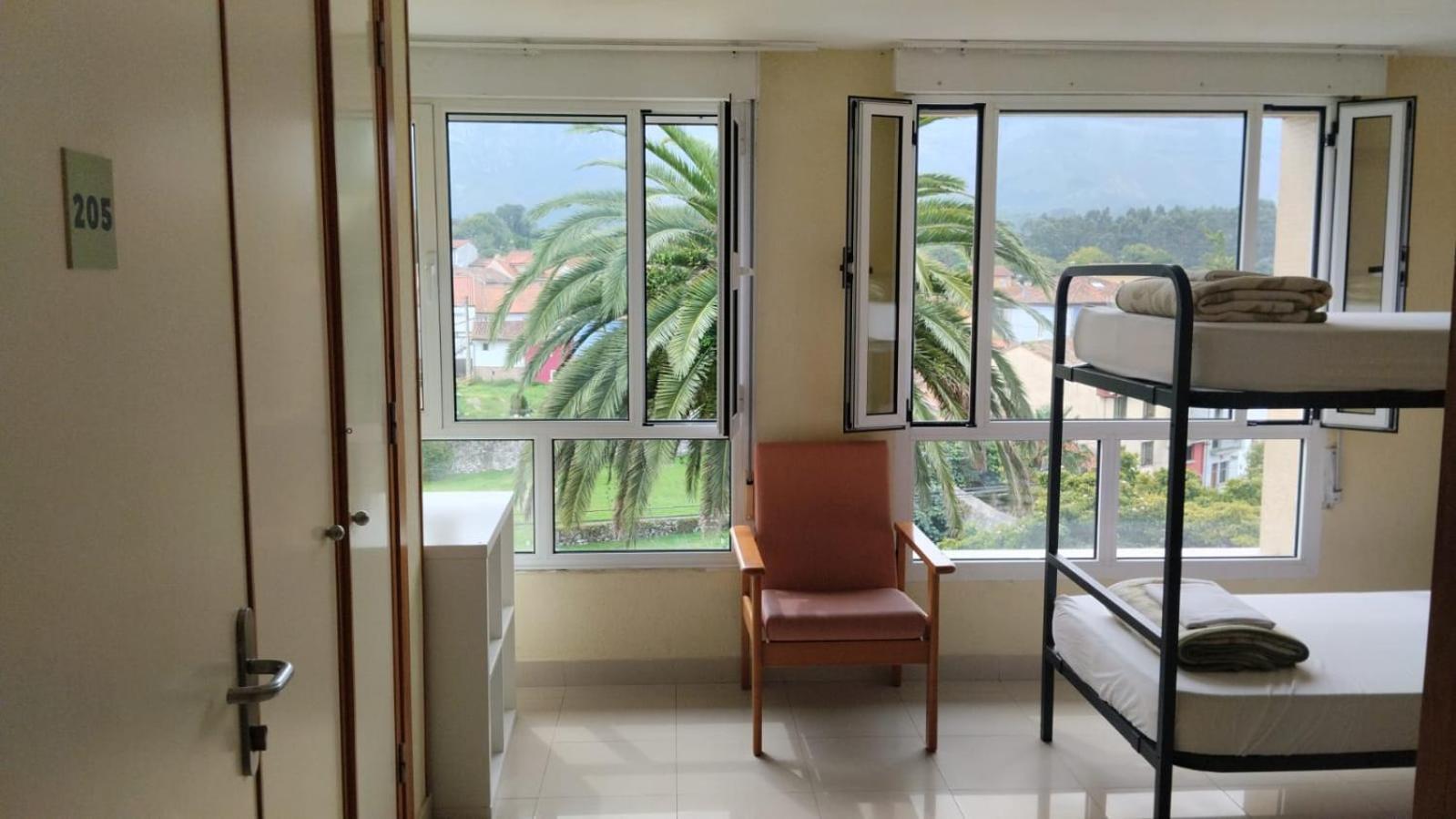 Llanes International Hostel Poo De Llanes Εξωτερικό φωτογραφία